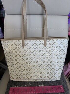 A New Day Cream Tote